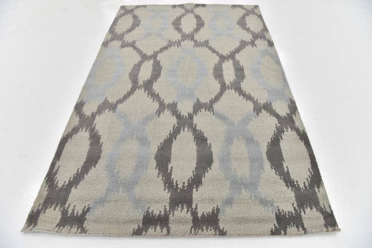 Detail image of 5' 2 x 8' Luna Wool Rug