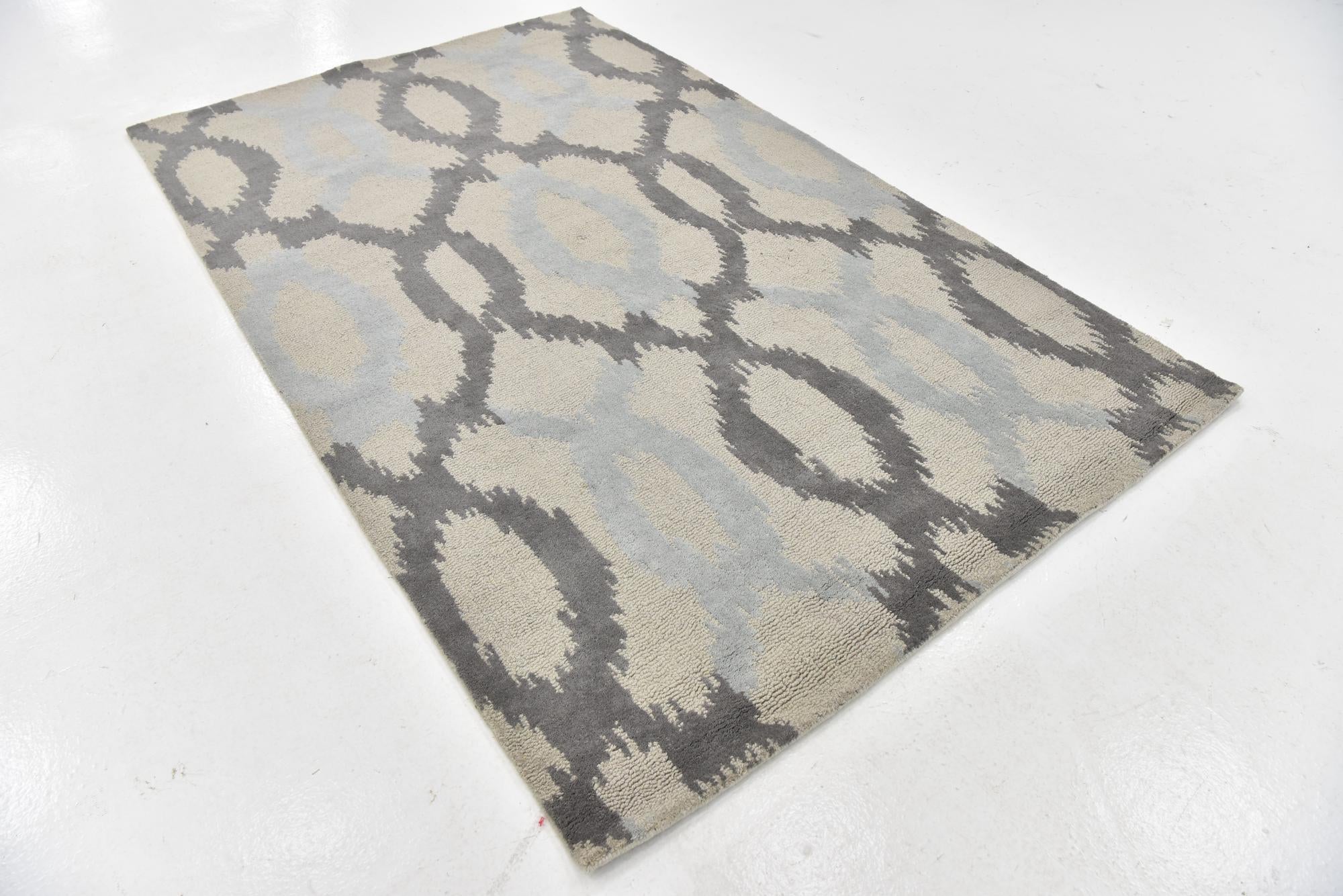 5' x 8' Luna Wool Rug