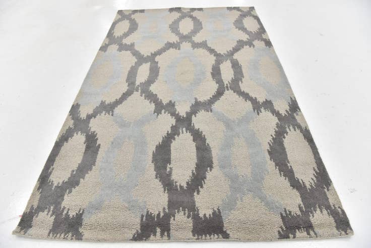 Detail image of 5' x 8' Luna Wool Rug