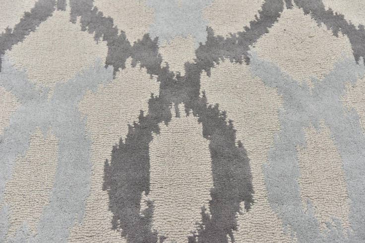 Detail image of 5' x 8' Luna Wool Rug