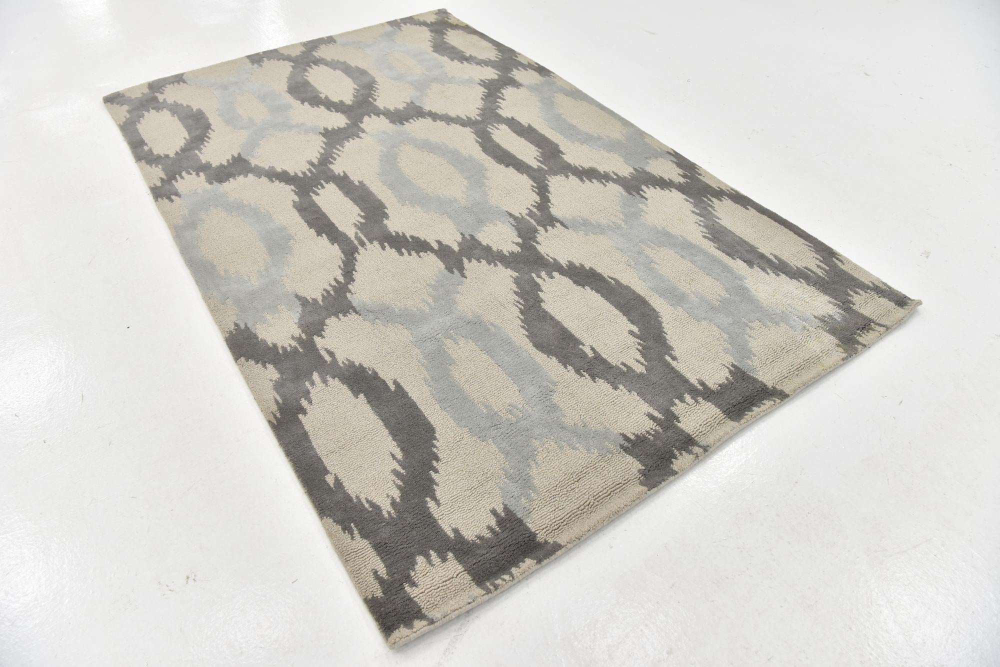 5' x 8' Luna Wool Rug