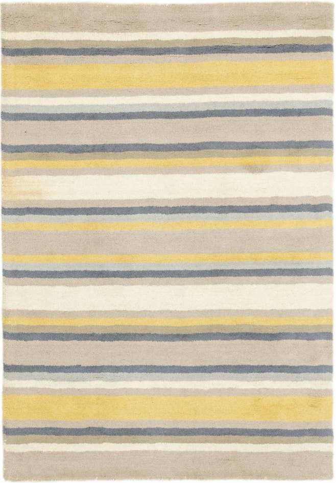 Detail image of 3' 10 x 5' 7 Luna Wool Rug