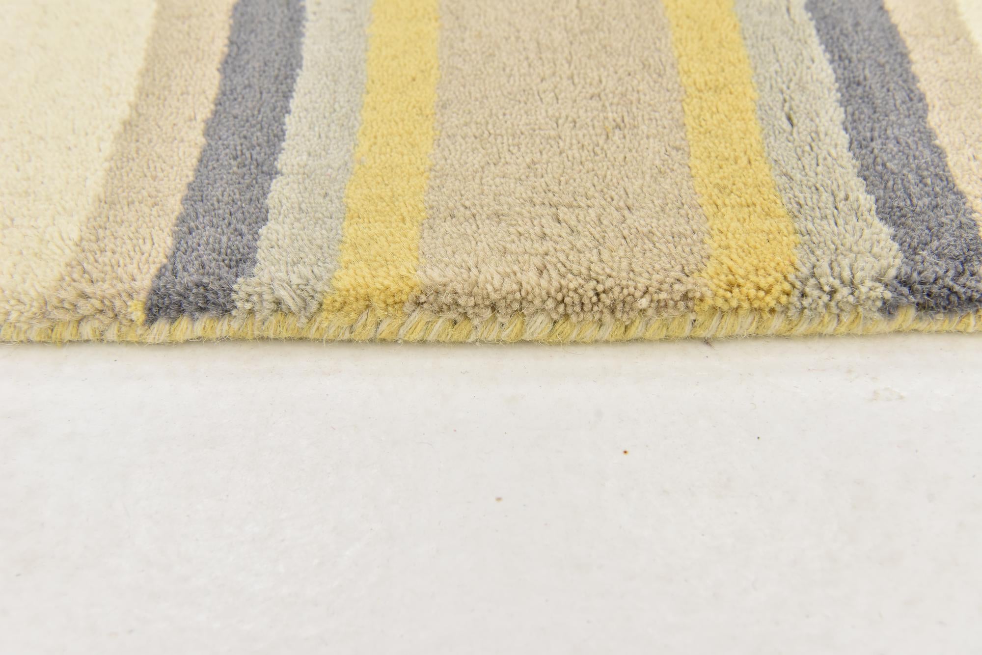 4' x 5' 7 Luna Wool Rug