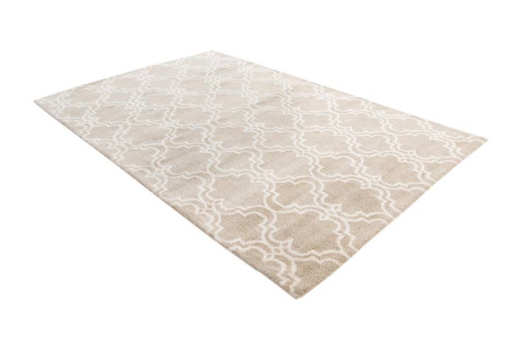 Detail image of 4' 10 x 7' 6 Luna Rug