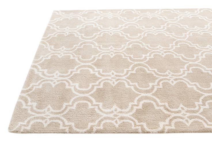 Detail image of 4' 10 x 7' 6 Luna Rug