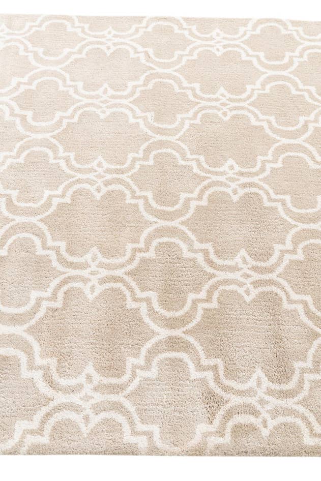 Detail image of 4' 10 x 7' 6 Luna Rug