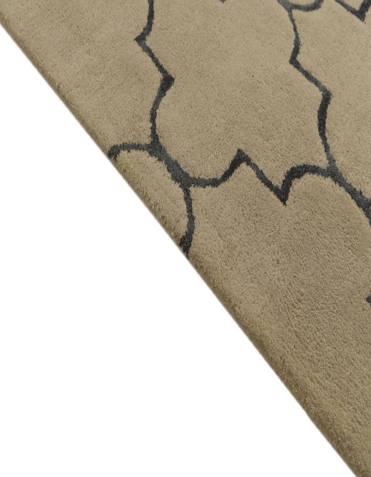 Detail image of 8' x 10' Luna Wool Rug