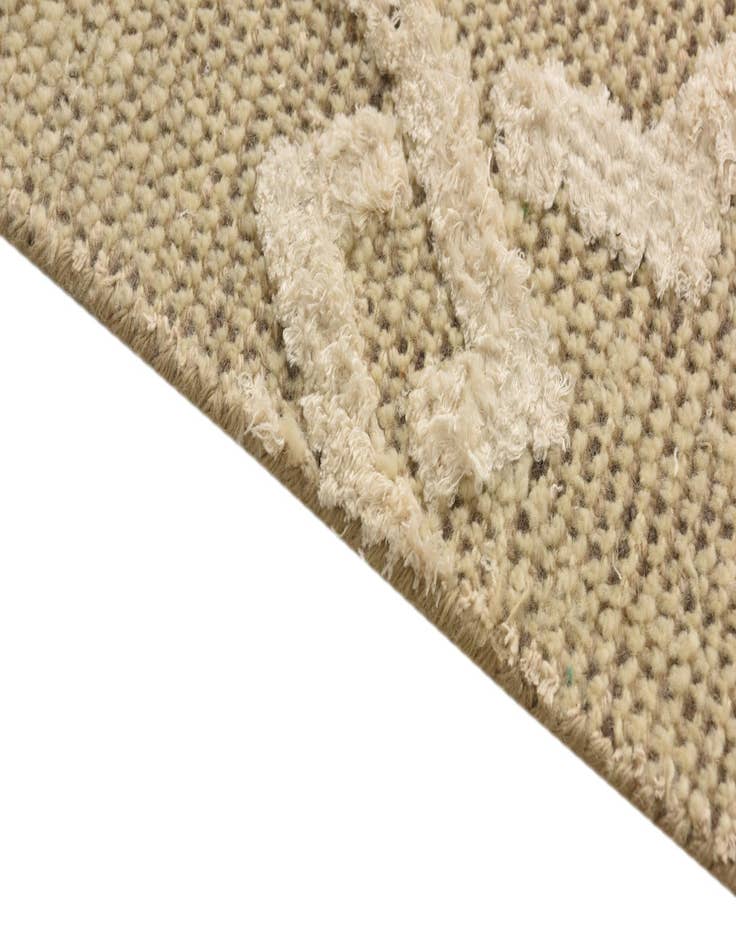 Detail image of 7' 8 x 9' 9 Hand Knotted Luna Rug