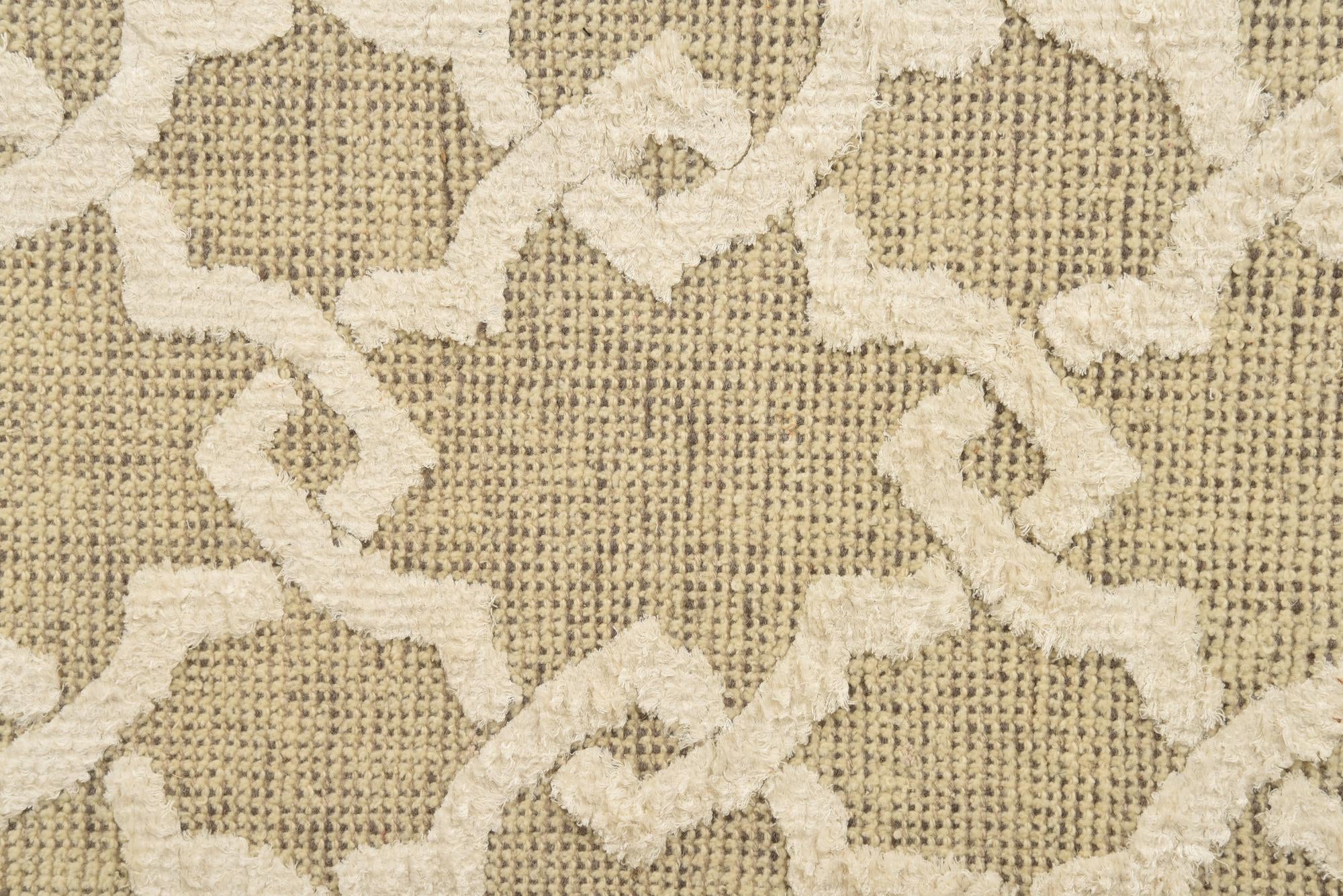 5' x 7' Hand Knotted Luna Rug