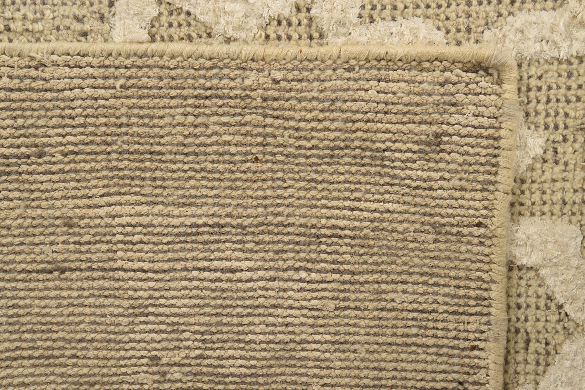 6' x 8' 9 Hand Knotted Luna Rug