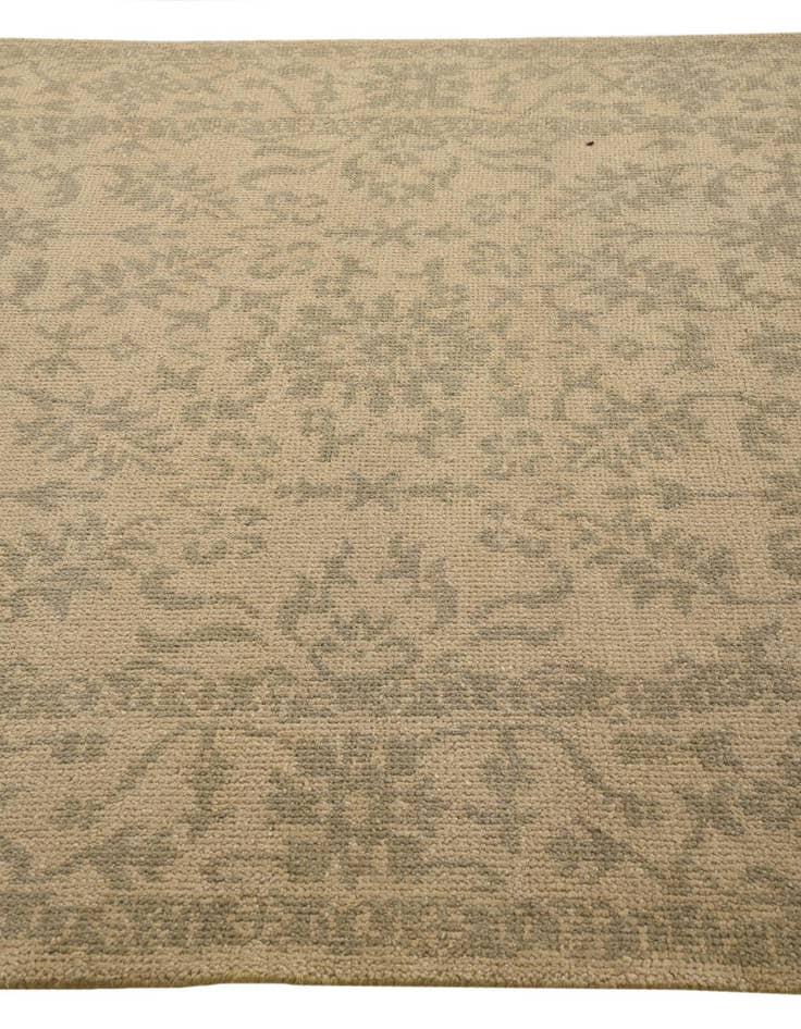 Detail image of 6' x 9' 1  Hand Knotted Luna Wool Rug