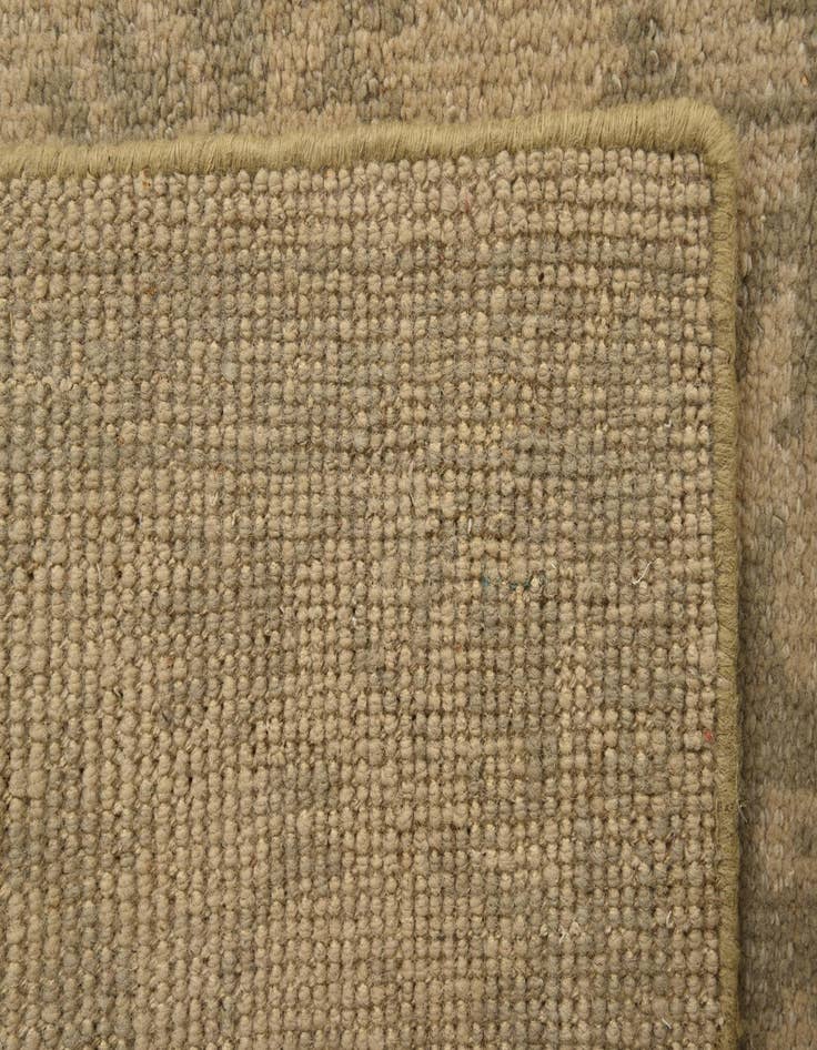 Detail image of 6' x 9' 1  Hand Knotted Luna Wool Rug