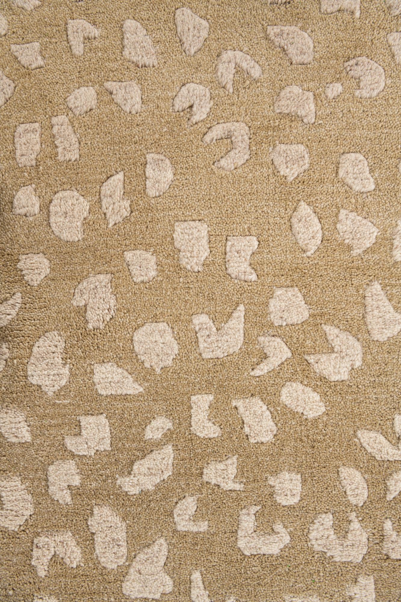 4' 4 x 5' 8 Luna Rug