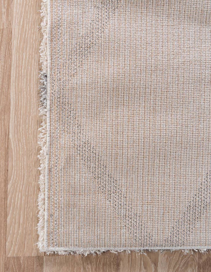 Detail image of 5' x 8' Luxury Trellis Shag Rug