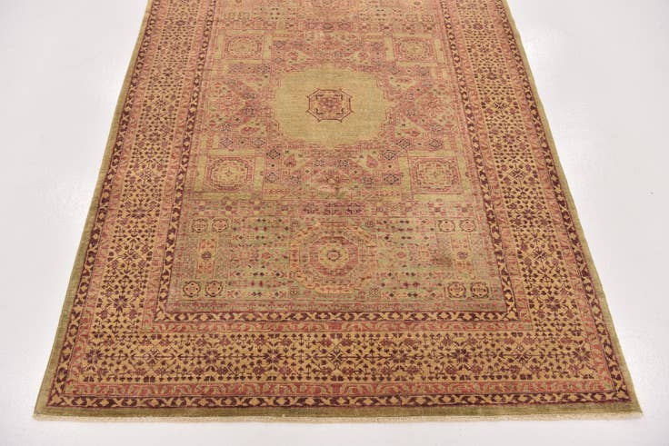 Detail image of 4' 3 x 5' 10 Hand Knotted Mamluk Ziegler Oriental Rug