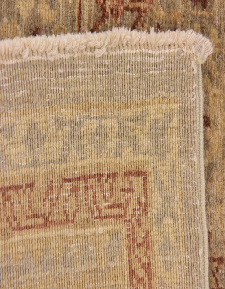 Detail image of 4' 10 x 6' 8  Hand Knotted Mamluk Ziegler Oriental Rug