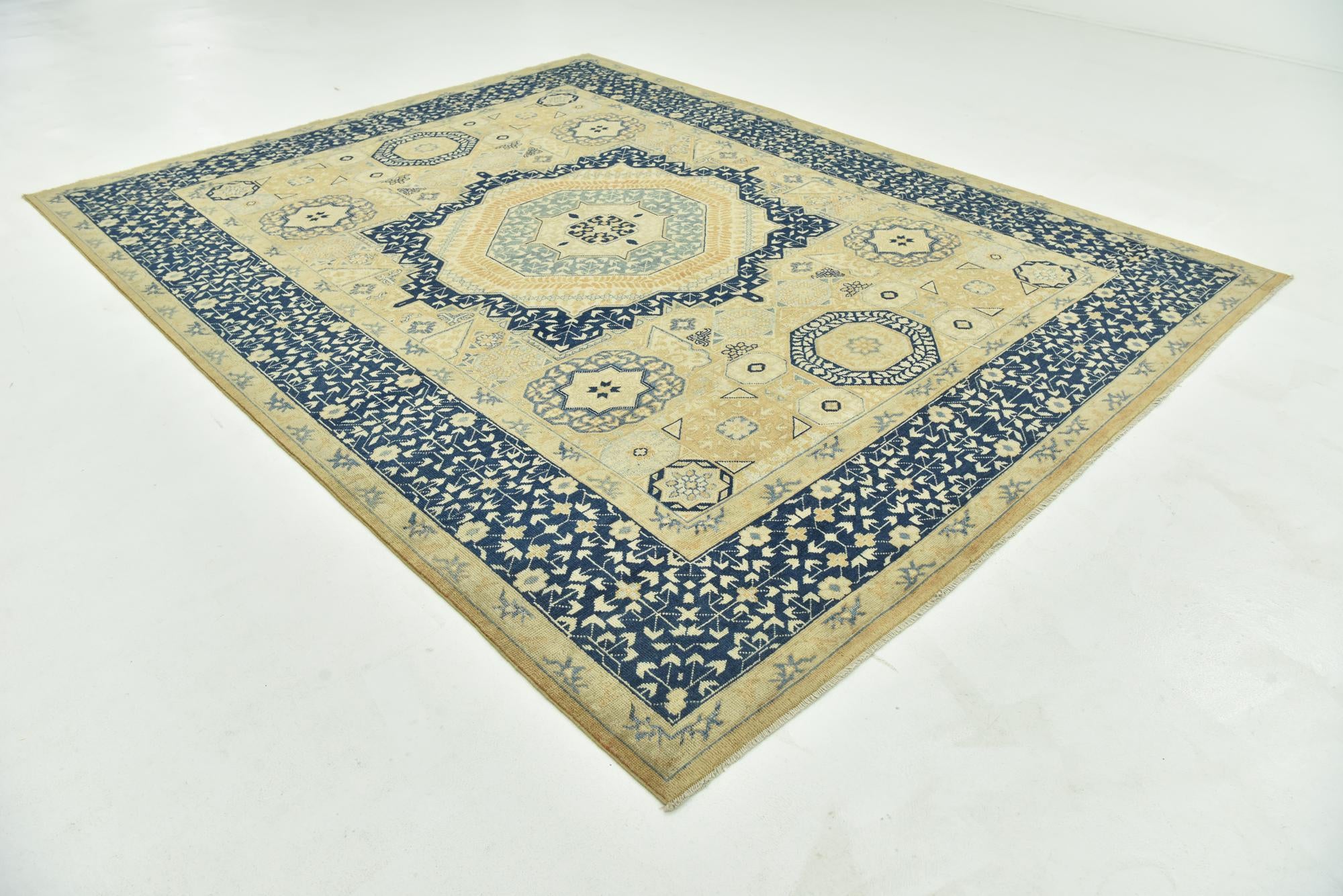 8' 9 x 11' 3 Hand Knotted Mamluk Ziegler Rug