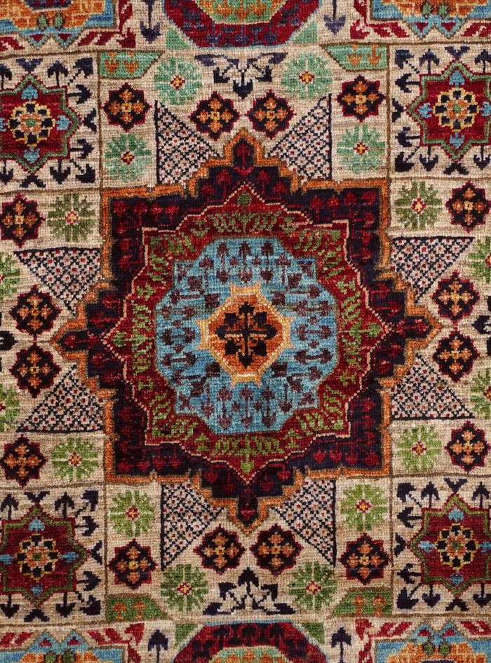 Detail image of 2' x 3' Hand Knotted Mamluk Ziegler Rug
