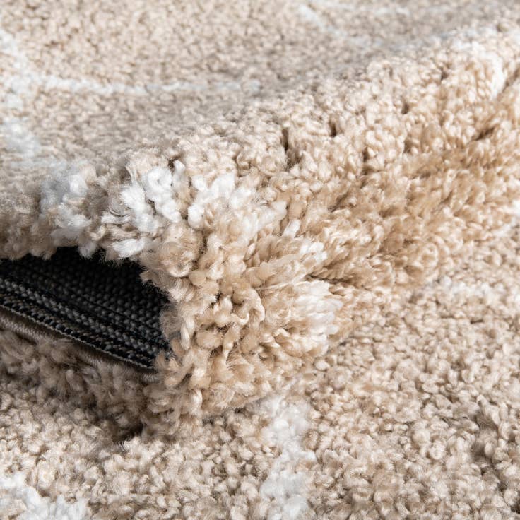 Detail image of 5' x 8' Marrakesh Shag Rug