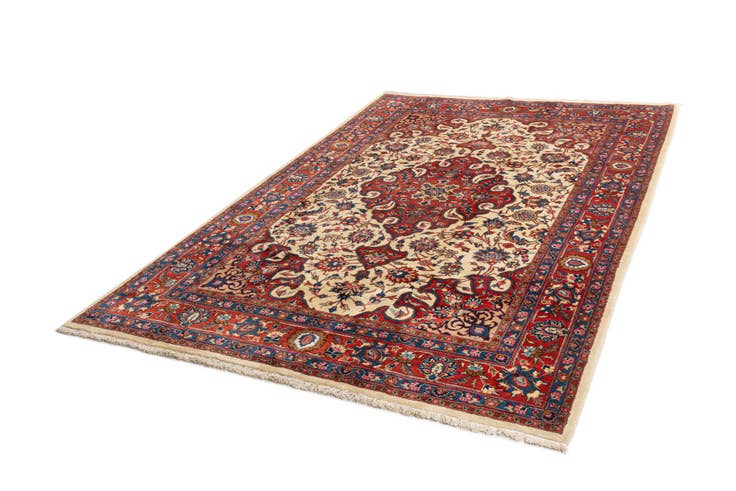 Detail image of 6' 8 x 9' 8 Mashad Wool Rug