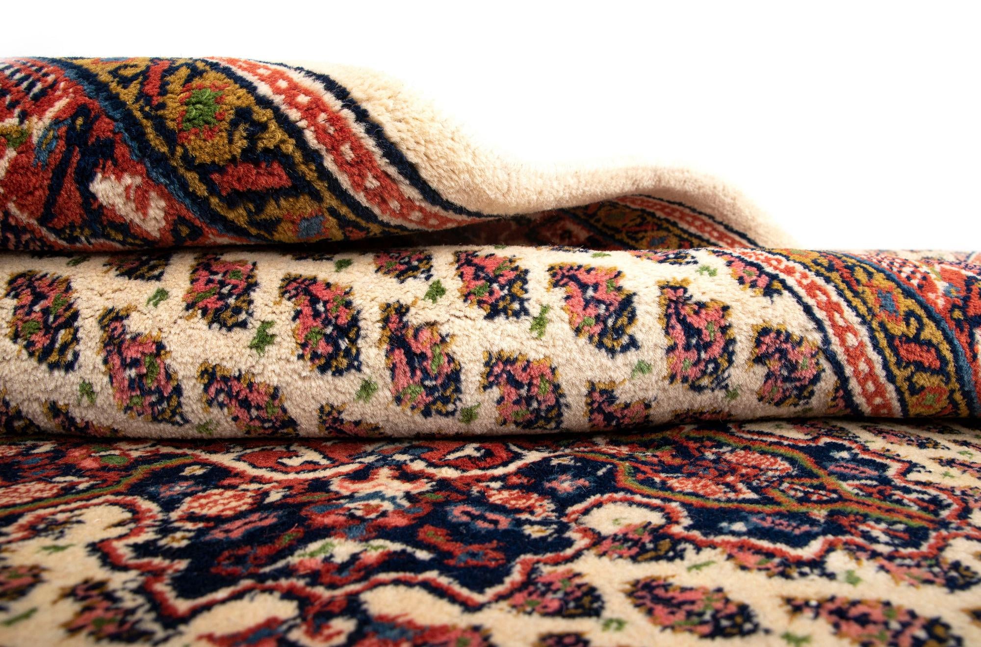 4' 6 x 6' 6 Mir Wool Rug