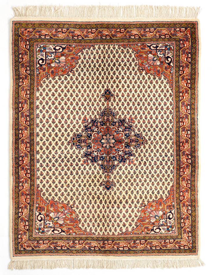 Detail image of 4' 6 x 6' 6 Mir Wool Rug