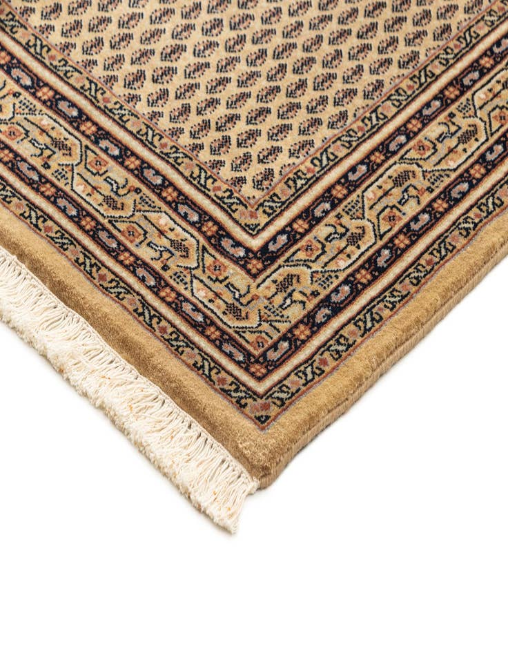 Detail image of 4' 7 x 6' 6 Hand Knotted Mir Wool Rug