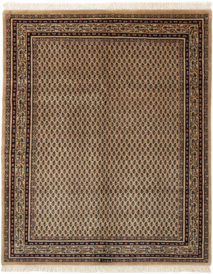 Detail image of 4' 7 x 6' 6 Hand Knotted Mir Wool Rug