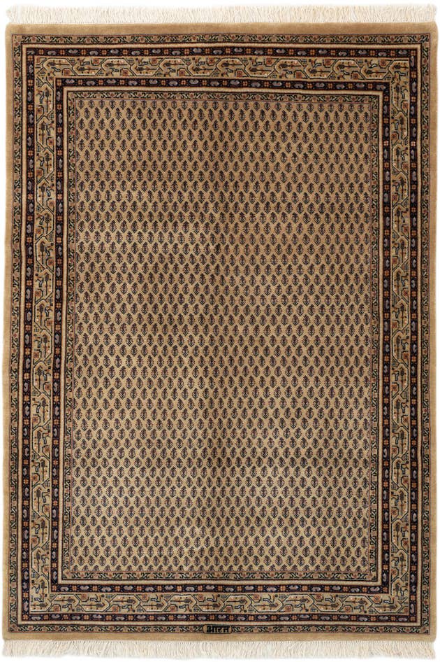 Detail image of 4' 7 x 6' 6 Hand Knotted Mir Wool Rug