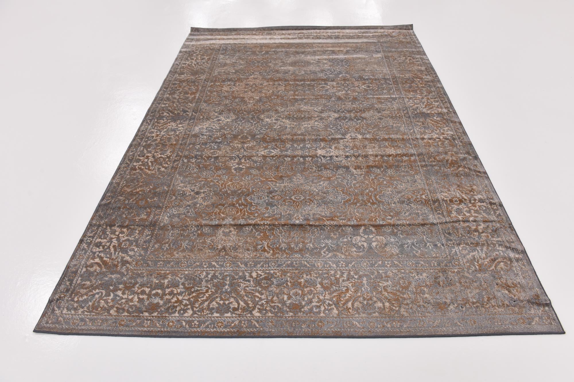 5' x 7' 6 Modern Classical Rug