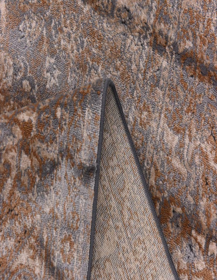 Detail image of 5' x 7' 6 Modern Classical Rug