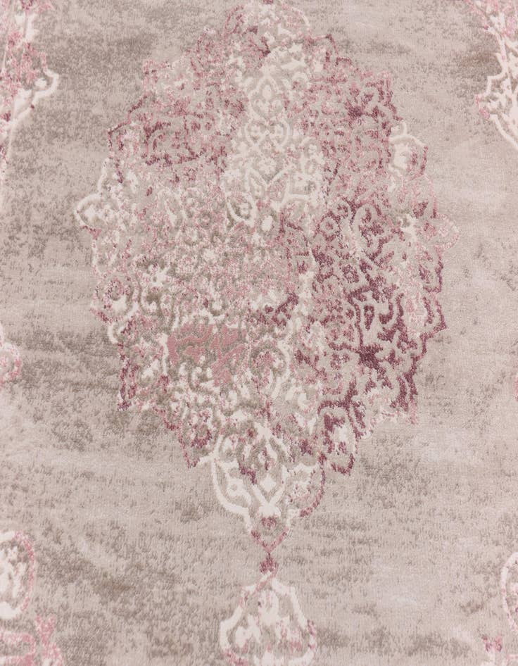 Detail image of 5' x 7' 6 Modern Classical Rug