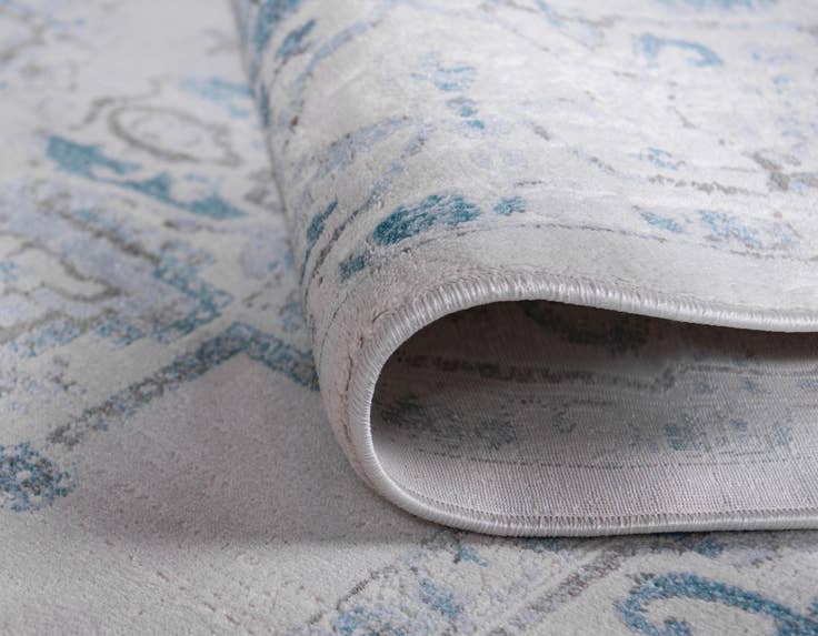 Detail image of 5' x 8' Modern Classical Rug