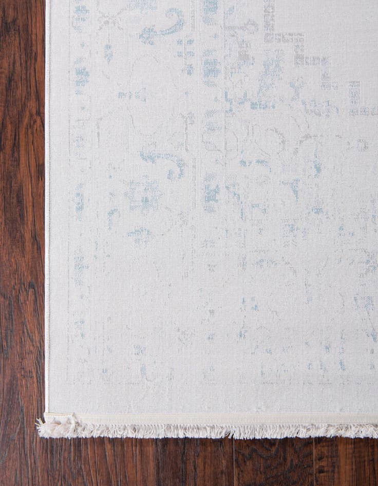Detail image of 5' x 8' Modern Classical Rug