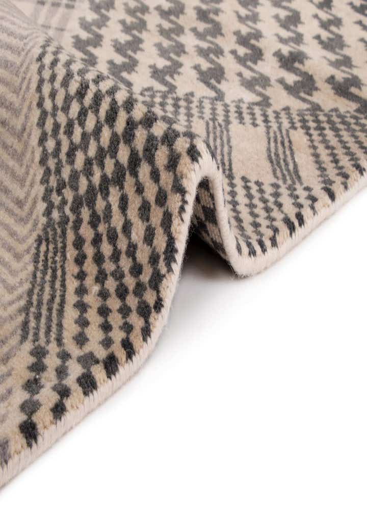 7' 9 x 9' 3 Modern Manshu Wool Rug