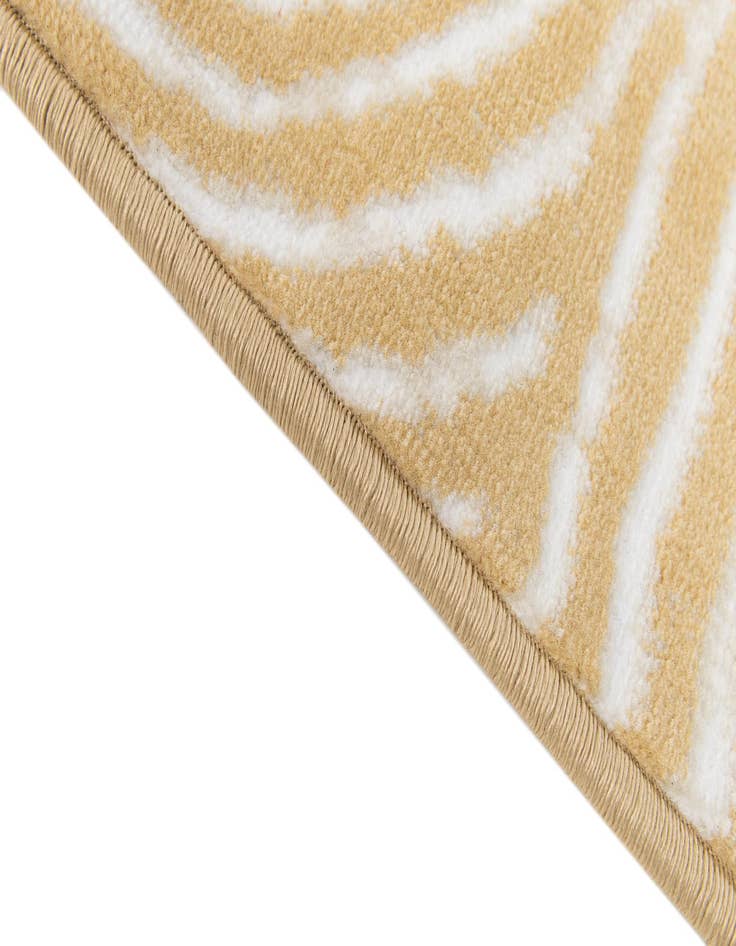 Detail image of 5' 2 x 7' 9 Modern Rug