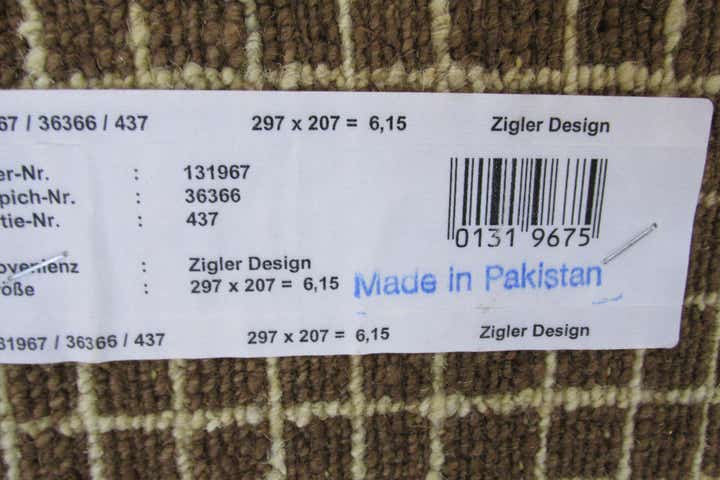 6' 10 x 9' 9 Hand Knotted Modern Ziegler Oriental Rug