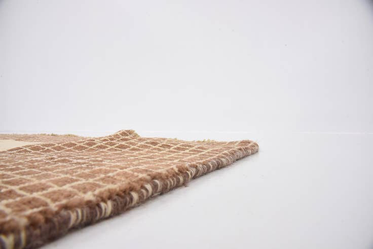 Detail image of 6' 10 x 9' 9 Hand Knotted Modern Ziegler Oriental Rug