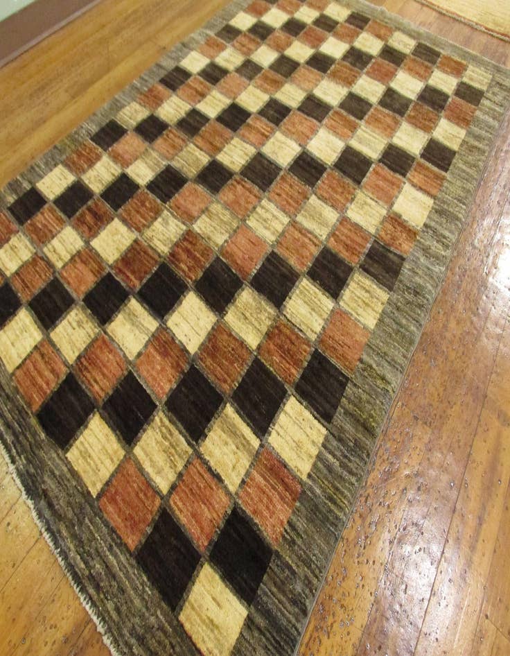 Detail image of 4' 7 x 6' 8  Hand Knotted Modern Ziegler Oriental Rug