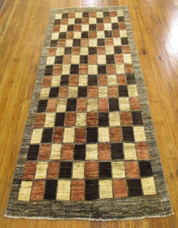 Detail image of 4' 7 x 6' 8  Hand Knotted Modern Ziegler Oriental Rug