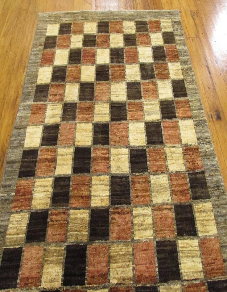 Detail image of 4' 7 x 6' 8  Hand Knotted Modern Ziegler Oriental Rug