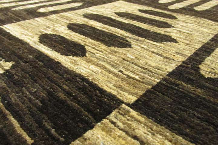 5' 8 x 7' 11 Hand Knotted Modern Ziegler Oriental Rug