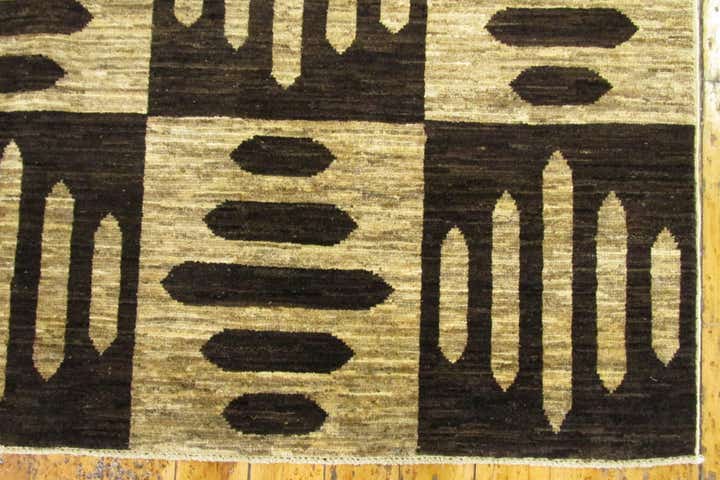 5' 8 x 7' 11 Hand Knotted Modern Ziegler Oriental Rug