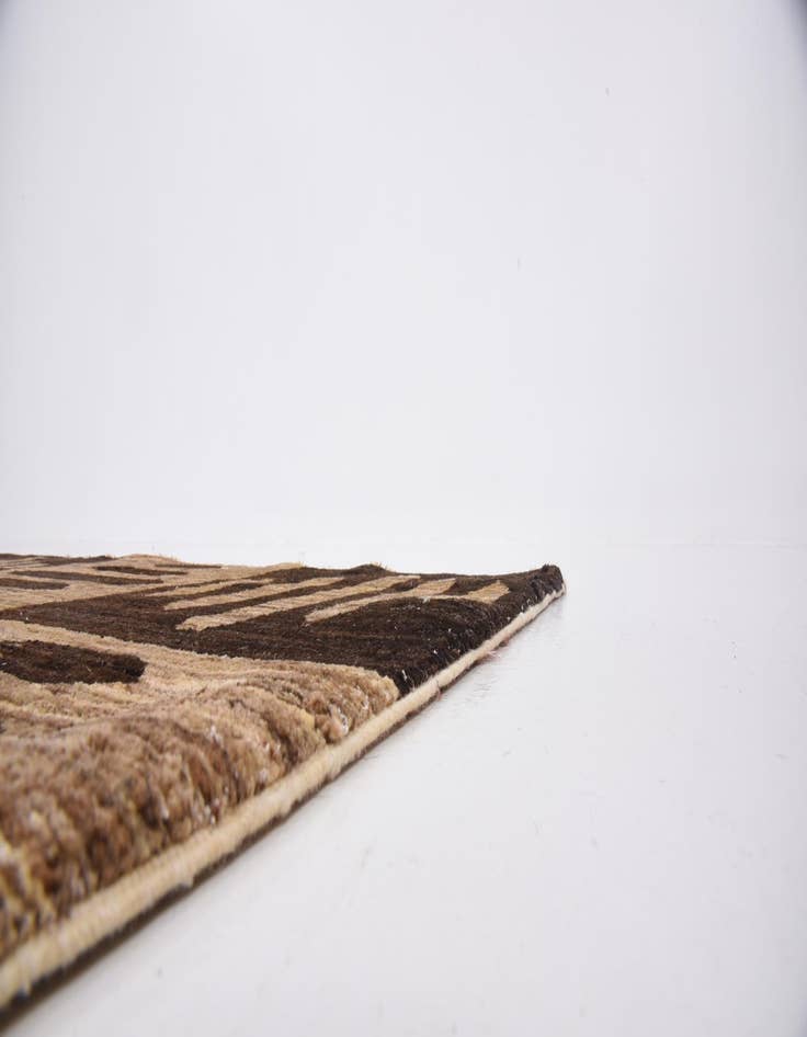 Detail image of 5' 8 x 7' 11  Hand Knotted Modern Ziegler Oriental Rug