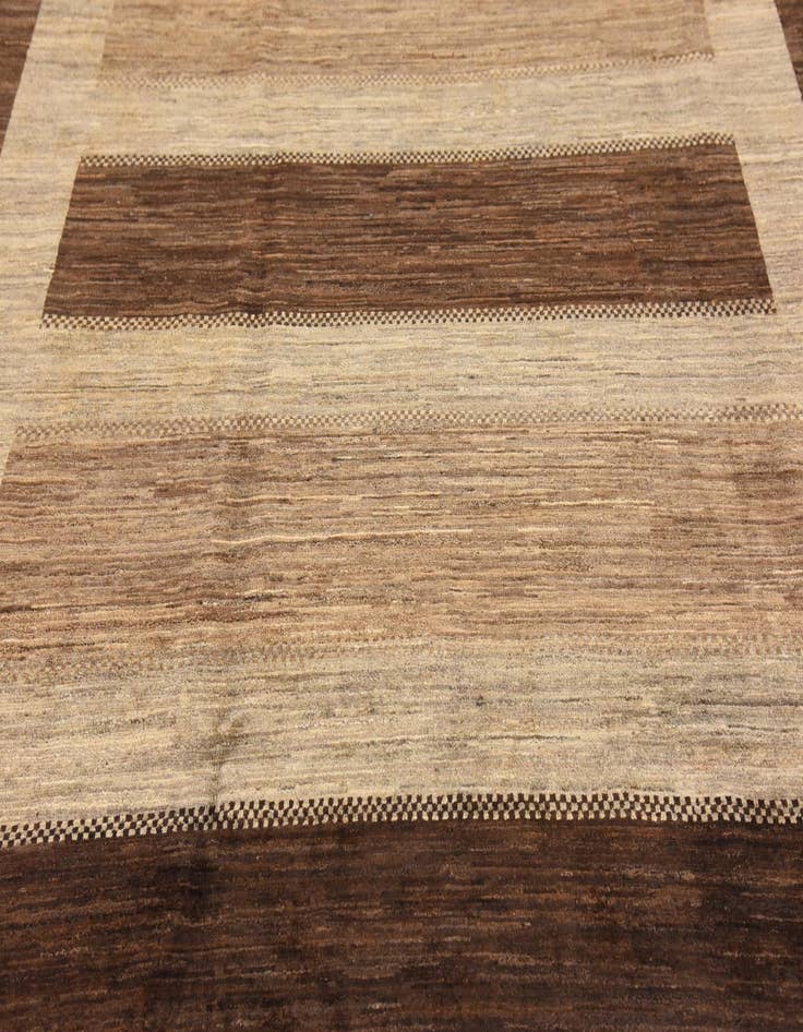 Detail image of 6' 10 x 9' 7  Hand Knotted Modern Ziegler Rug