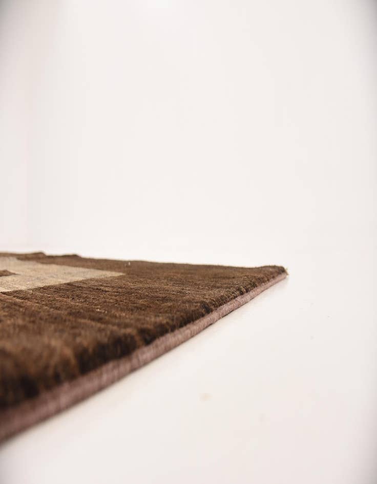 Detail image of 6' 10 x 9' 7  Hand Knotted Modern Ziegler Rug