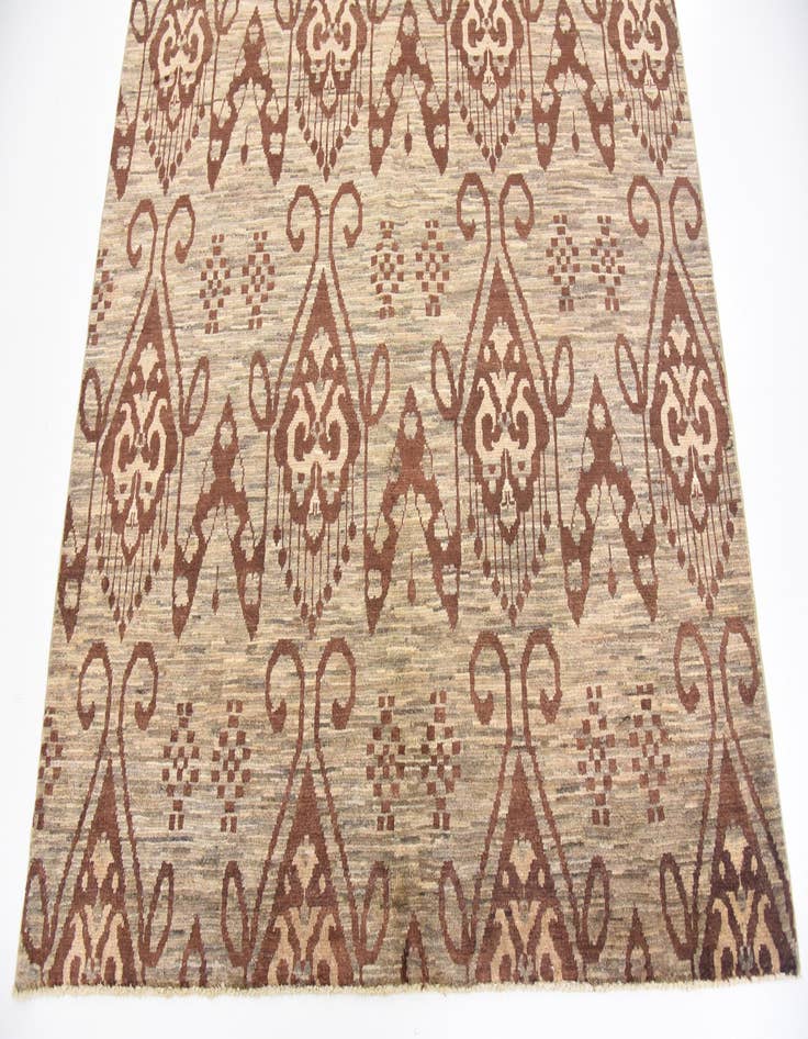 Detail image of 5' 7 x 7' 10  Hand Knotted Modern Ziegler Rug