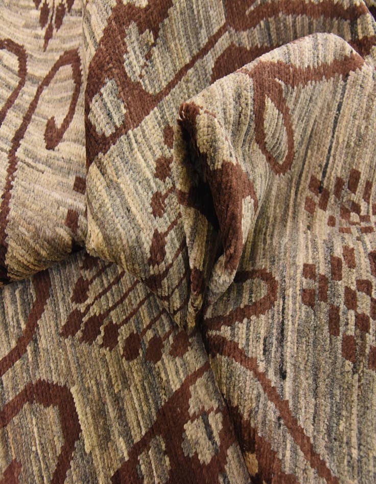 Detail image of 5' 7 x 7' 10  Hand Knotted Modern Ziegler Rug