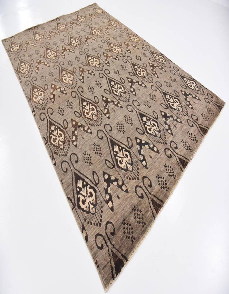 Detail image of 6' 8 x 9' 7 Hand Knotted Modern Ziegler Rug