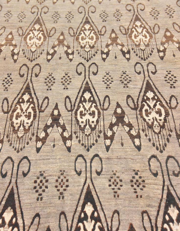 Detail image of 6' 8 x 9' 7 Hand Knotted Modern Ziegler Rug